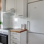 Excellent Downtown Location! Self-service! Τούρκου