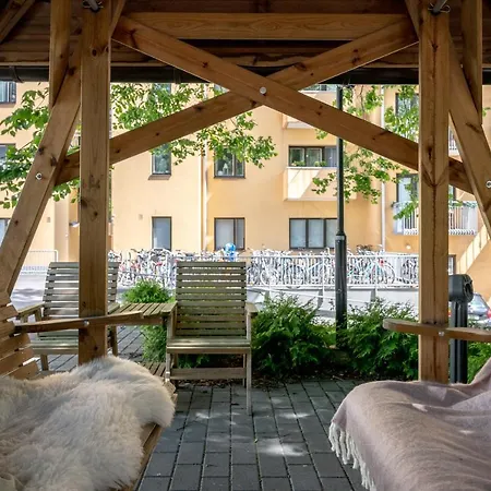 Excellent Downtown Location With Balcony To The Inner Yard, Sauna In The Weekends * Turku