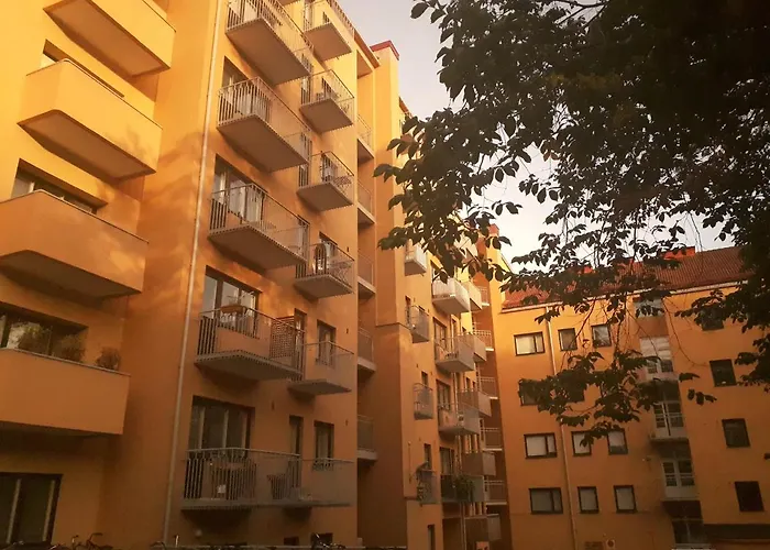 Excellent Downtown Location! Self-service! *